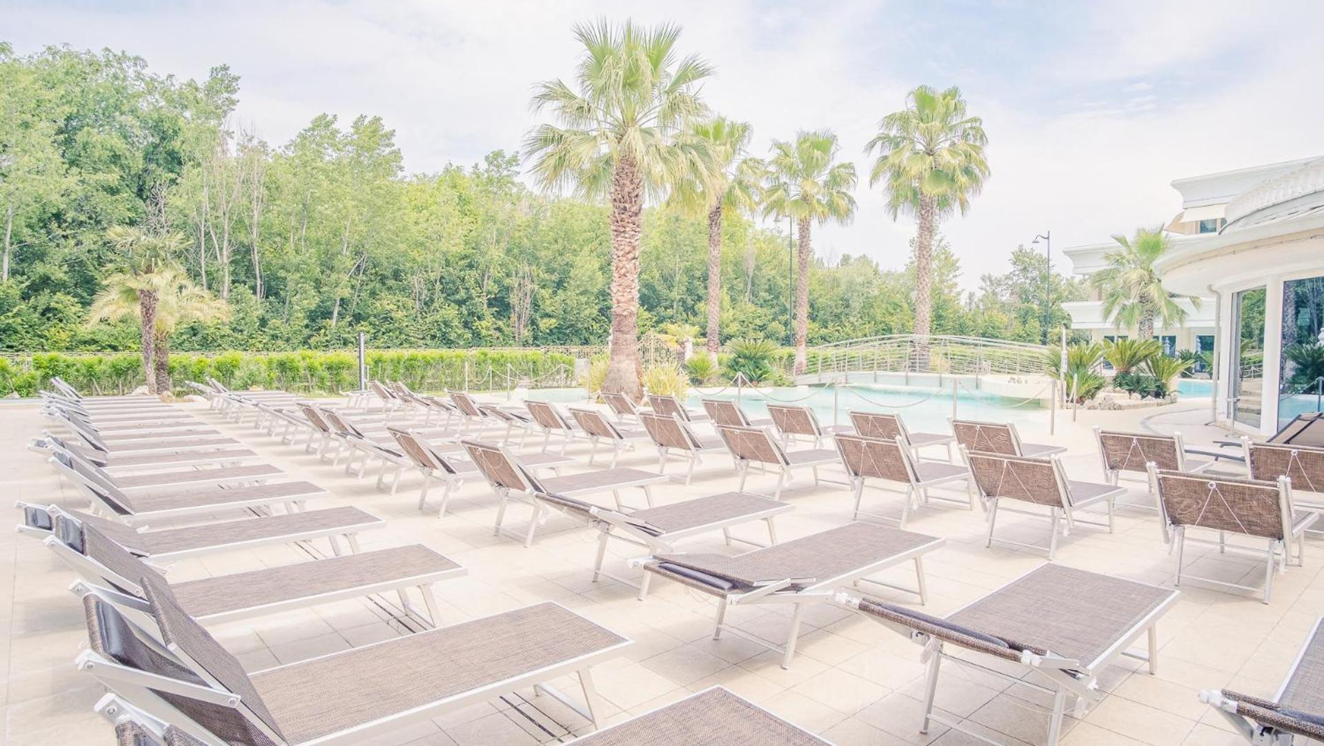 Relais Du Lac Village - Italian Homing Desenzano del Garda Buitenkant foto