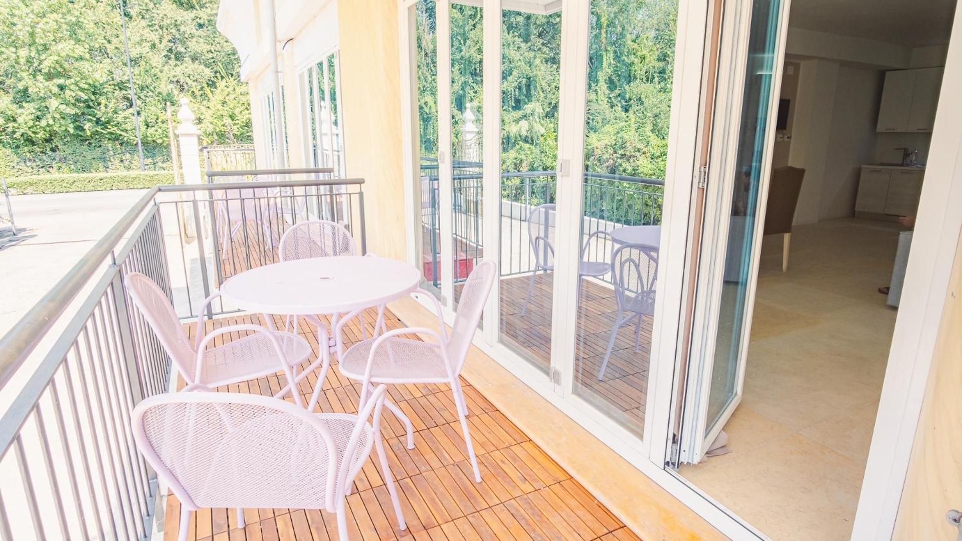Relais Du Lac Village - Italian Homing Desenzano del Garda Buitenkant foto