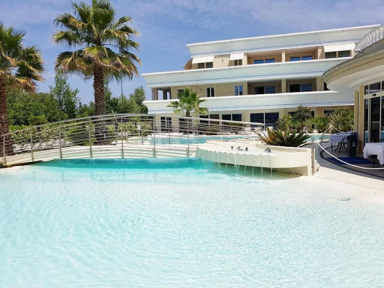 Relais Du Lac Village - Italian Homing Desenzano del Garda Buitenkant foto